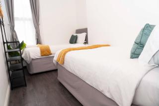 Starlights Short lets - Elswick - 6