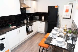 Starlights Short lets - Elswick - 2