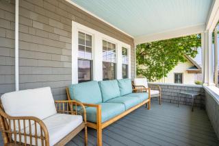 Steps to Beach & Downtown OGT - Screened in Porch - Ogunquit - 4