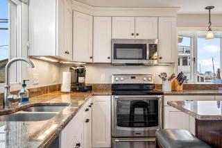 Oceanfront - Front Porch - Back Deck - Kitchen - Wells - 9