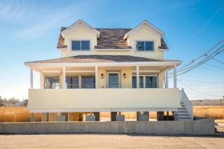 Oceanfront - Front Porch - Back Deck - Kitchen - Wells - 7