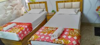 Papa Maddy Hostel & Homestay - Tājganj - 7