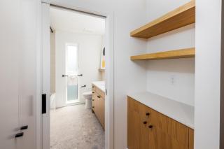 Secret Hideaway - New Custom Built Home - Seattle - 5