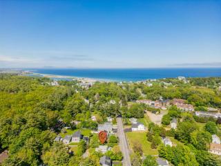 10-Min Walk to Beach - Huge Deck - Near Downtown - Ogunquit - 0