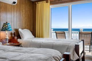 Beachfront Pet Friendly Sleeps 15 and BBQ - York - 8
