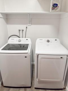 Newly Renovated 5 BR 3 Bth in SLC - Salt Lake City - 5