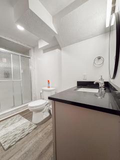 Newly Renovated 5 BR 3 Bth in SLC - Salt Lake City - 1