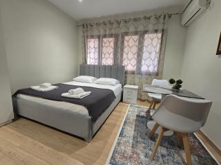 Dani's Studio - Tirana - 8