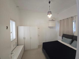 Mendale Simply house in heart of tlv near freshman beach - Tel Aviv - 9