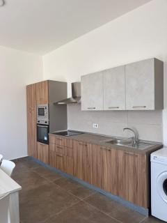 Cozy 1-Bedroom Penthouse - by HostMT - 5