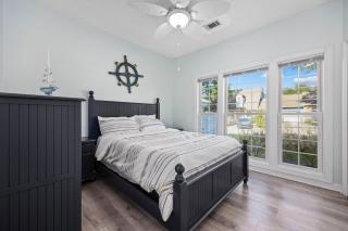 Spacious Beach Home, Walk to Shore Drive! - Myrtle Beach - 7