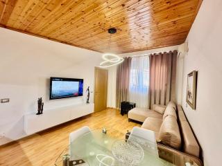 Soer Apartment - Tirana Center, Veranda & Comfort - Tirana - 5