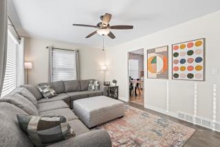 Charming 1950s Bungalow in Millcreek Cozy and Central - South Salt Lake - 9
