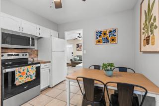 Charming 1950s Bungalow in Millcreek Cozy and Central - South Salt Lake - 8