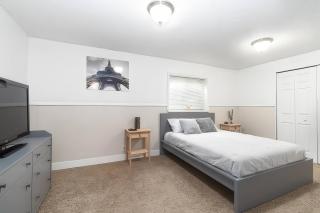 Spacious Millcreek Cottage Near SLC, Hiking, Golf - Millcreek - 3