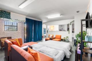 Walk to outlets free designated parking - 9