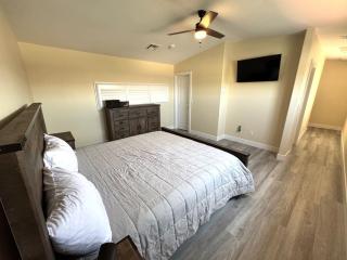 Bright and Spacious 2 Story Condo - Mesquite - 8