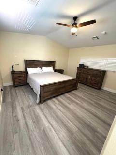 Bright and Spacious 2 Story Condo - Mesquite - 7