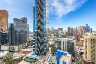 Oaks Opus 1BR Southbank Gem - 2