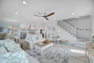 Near Beach Large Home Sleeps 22 BBQ Soaking Tub - Bolivar Peninsula - 7