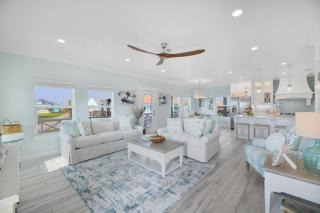 Near Beach Large Home Sleeps 22 BBQ Soaking Tub - Bolivar Peninsula - 6