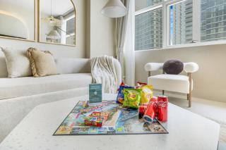 Stylish 1BR in Marina - 5 Min Walk to Beach - 5