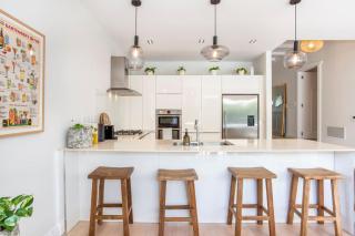 State-Of-The-Art Executive Home - Aircon - Spa - Auckland - 7