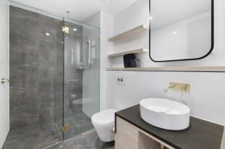 Beachfront 2b Apartment Meriton - 4