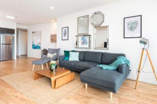 Stunning River City Views 2B - 4