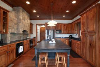 Blessed Getaway Hot Tub Theater LakeView GAMES - 9