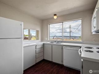 Old Tacoma Victorian Charm with water views - Tacoma - 2