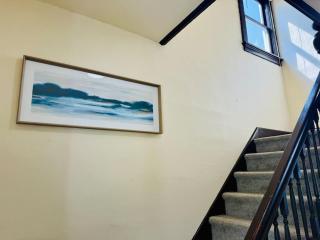 Bos Cozy Victorian Top Floor Duplex Unit with Puget Sound views - Tacoma - 7