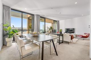 Beau Quarter 2 Bedroom with Balcony and Carpark - 9