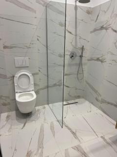Bujtina4A Rrenc - - 3