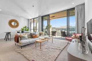 Beau Quarter 2 Bedroom with Balcony and Carpark - 8