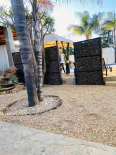 NJ SKY GUESTHOUSE & BOUTIQUE windhoek - Windhoek - 2