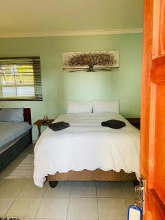 NJ SKY GUESTHOUSE & BOUTIQUE windhoek - Windhoek - 8