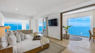 Beachfront Luxury 4BR Penthouse with Incredible Ocean Views - Puerto Vallarta - 8
