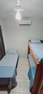 CASA - 3 quartos com ar - 2 banheiros - garagem para 2 carros - Campo Grande - 3