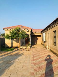 Muhle Guesthouse - Giyani - 5