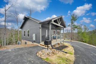 New Build Hot Tub Fireplace - Pigeon Forge - 9