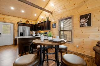New Build Hot Tub Fireplace - Pigeon Forge - 3