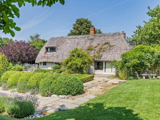 3 Bed in Cotswold 95715 - Ludgershall - 0
