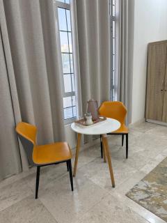 Cozy & Private Room in Family Home & Free Wi-fi - - 2