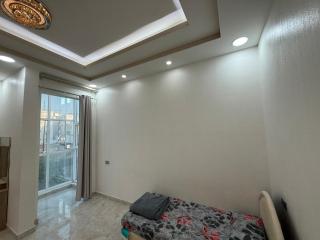 Cozy & Private Room in Family Home & Free Wi-fi - - 5