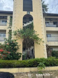 Pearl of the City JAMAICA PEARL - Kingston - 2