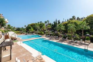 Penthouse Aloha Hills Club 5 Star Resort Pools Spa Gym - Marbella - 9