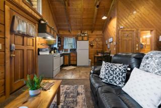 Location Cute Studio Log Cabin Fireplace Hot Tub - 4