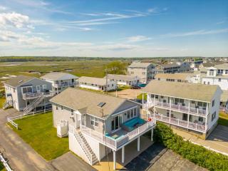 2-Min Walk to Beach Large Deck with Outdoor Sofas - Wells - 4