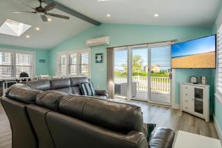 2-Min Walk to Beach Large Deck with Outdoor Sofas - Wells - 2